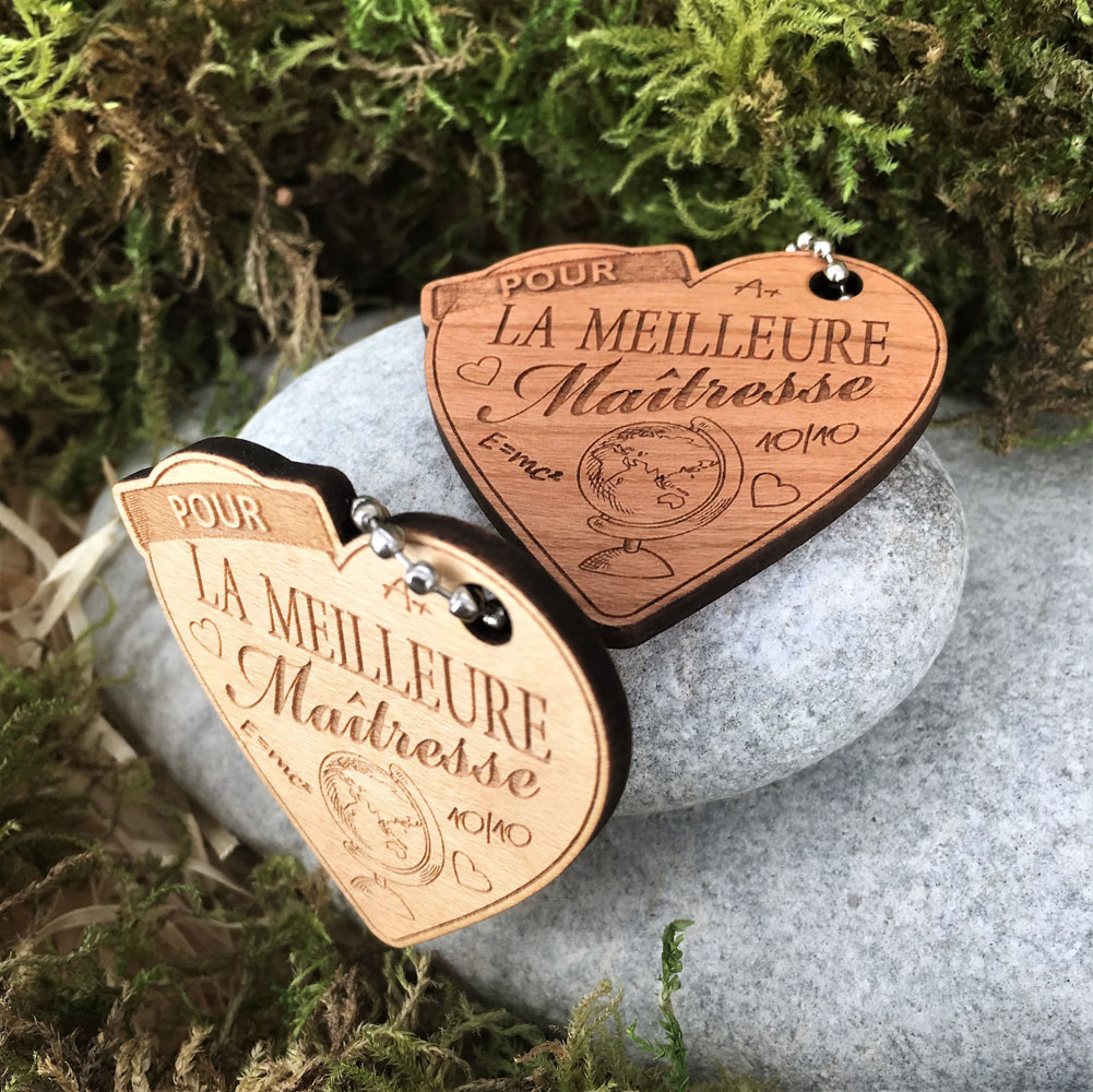 Ludilabel  Porte-clés cadeau personnalisé en bois gravé