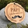 porte-clés personnalisé en bois avec gravure laser papy - cadeau papy