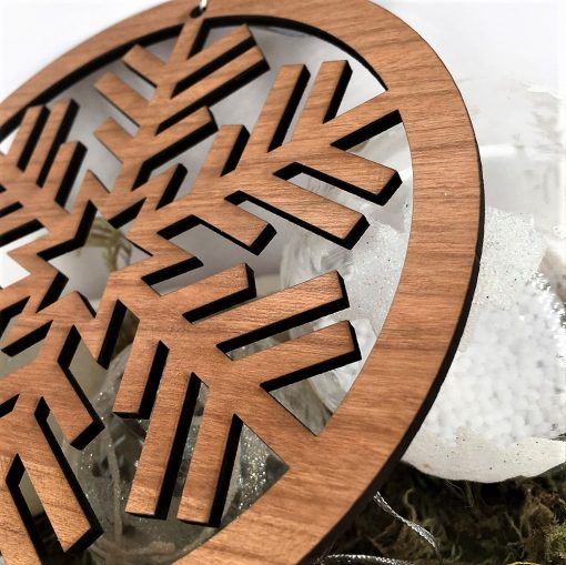 boule de noël en bois personnalisable en forme de flocon de neige