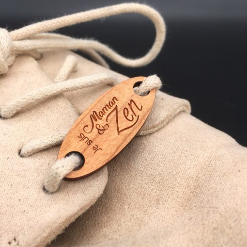 bijoux de chaussure personnalisés gravés en bois