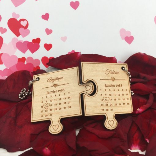 porte-clés en bois gravé à personnaliser Saint Valentin