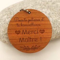 Porte-clés personnalisé en bois gravé merci Maître - cadeau fin d'année scolaire