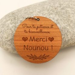 Porte-clés personnalisé en bois gravé merci Nounou