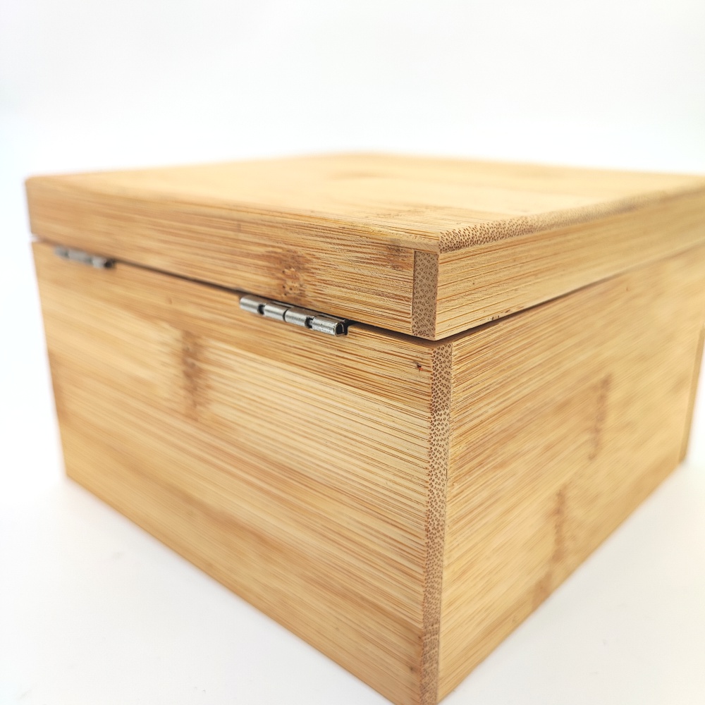 Petite boîte à bijoux bambou personnalisée avec prénom - Ourson Câlin